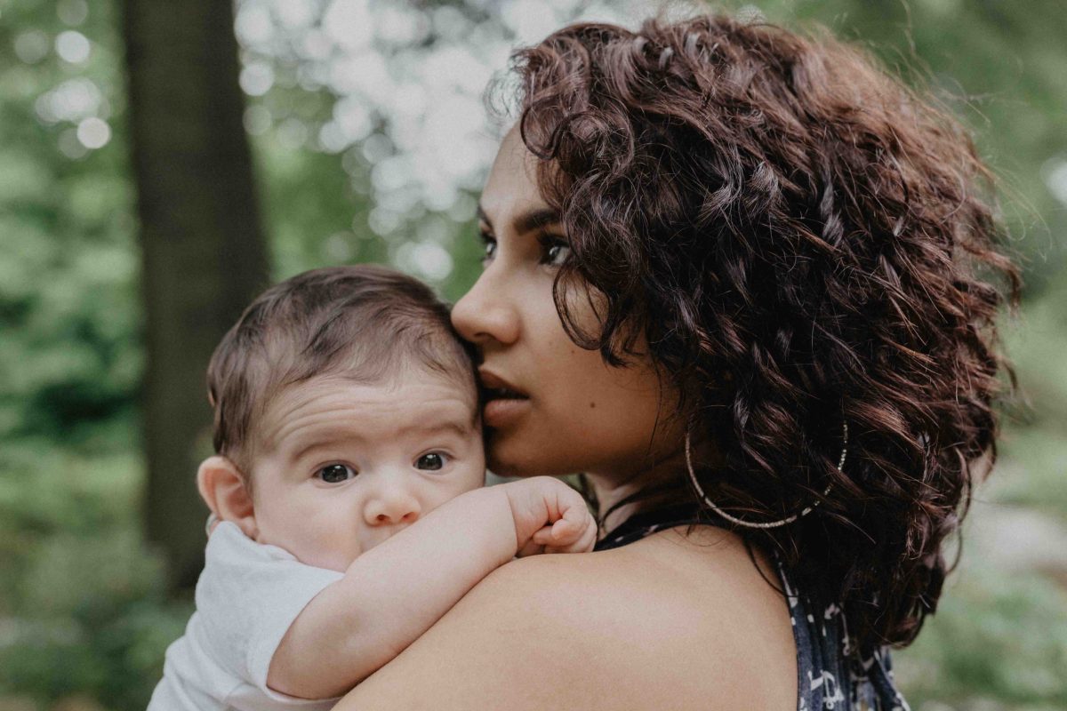 baby cuddle mum 2